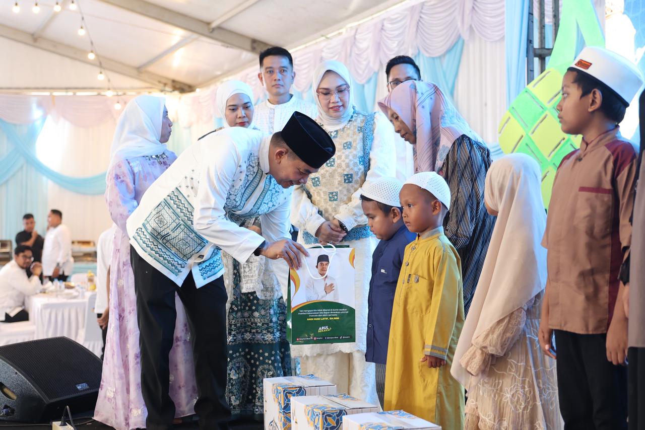 Image default