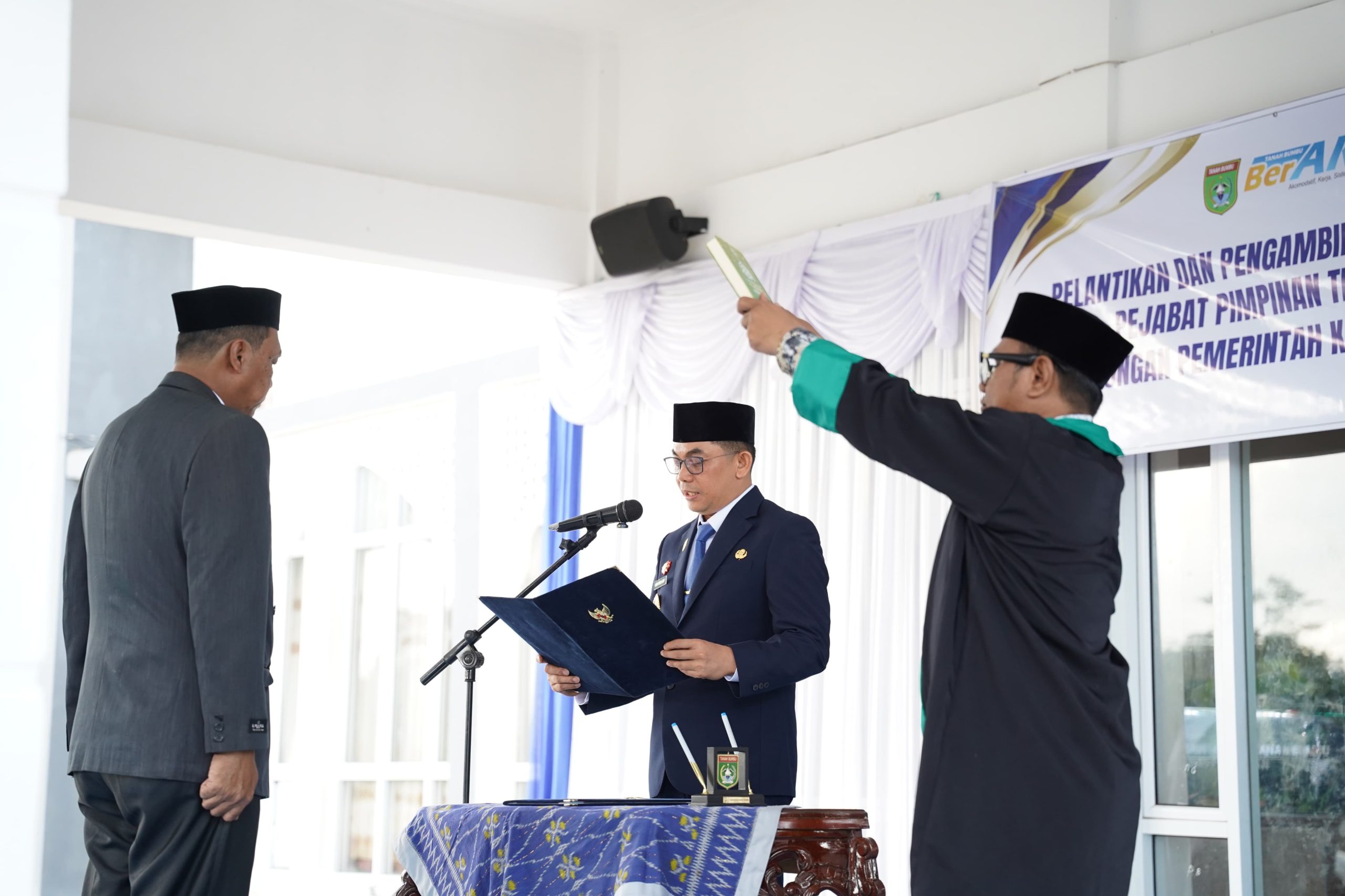 Bupati Andi Rudi Latif Lantik Kepala Dinas Perikanan Tanah Bumbu, Sektor Perikanan Diharapkan Jadi Penggerak Ekonomi Pesisir